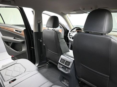 New 2026 Volkswagen Atlas SE w/ Black Wheel Package AWD/4WD image 15