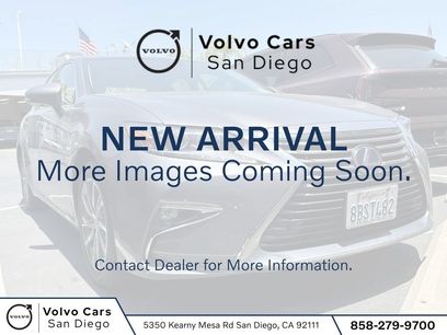 Used 2018 Lexus ES 300h w/ Luxury Package