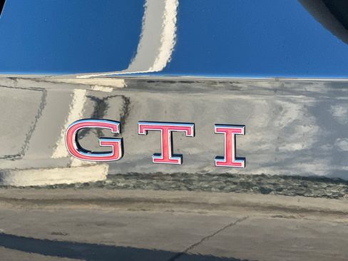 New 2026 Volkswagen GTI SE image 7