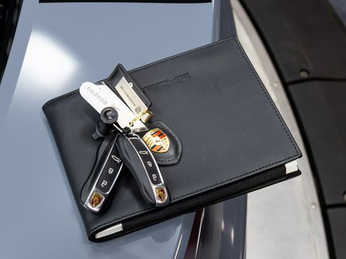 Used 2024 Porsche 911 Carrera image 95