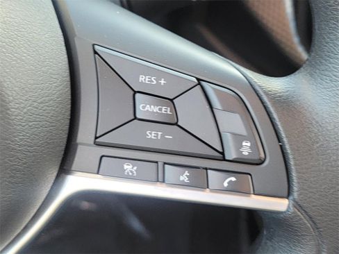 Certified 2024 Nissan Kicks SV image 16