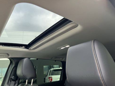 Certified 2025 MAZDA CX-90 3.3 Turbo w/ Preferred Package image 23