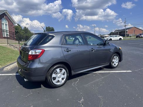 Used 2010 Toyota Matrix w/ PWR Pkg FWD image 8