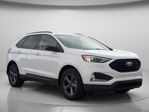 Used 2024 Ford Edge SEL w/ Sport Appearance Package AWD/4WD image 1