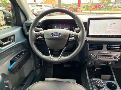 Used 2025 Ford Maverick Lobo AWD/4WD image 19