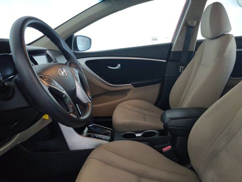 Used 2016 Hyundai Elantra GT FWD image 17