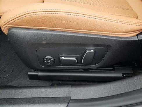 New 2026 BMW 330i xDrive Sedan w/ Premium Package image 19