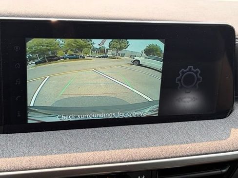 Certified 2025 Nissan Kicks SV AWD/4WD image 20