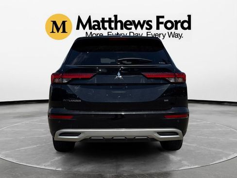 Used 2023 Mitsubishi Outlander SE AWD/4WD image 4