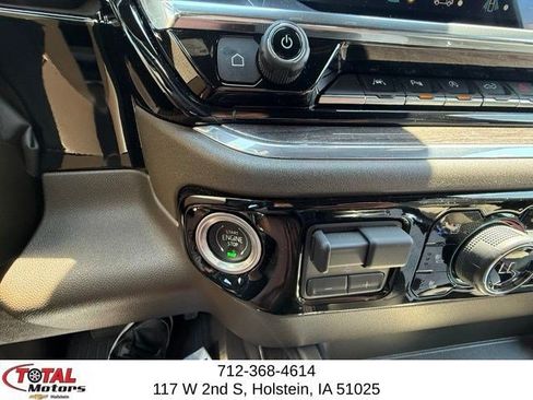 Used 2023 Chevrolet Silverado 1500 LTZ AWD/4WD image 27