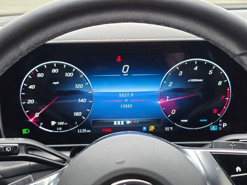 Used 2024 Mercedes-Benz GLC 300 4MATIC image 22