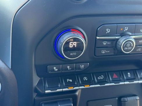 Used 2021 Chevrolet Silverado 1500 LTZ image 24