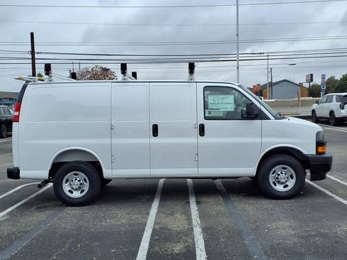 New 2025 Chevrolet Express 2500 w/ Driver Convenience Package image 3