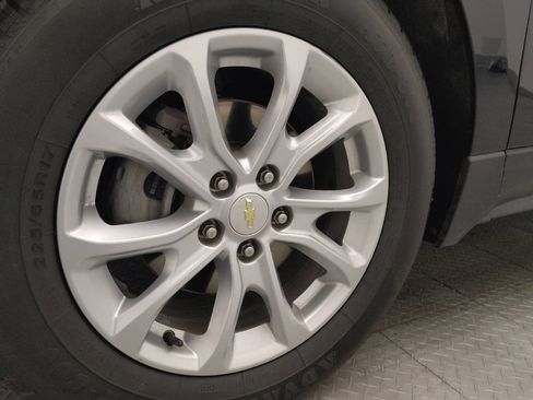 Used 2021 Chevrolet Equinox LS FWD image 31