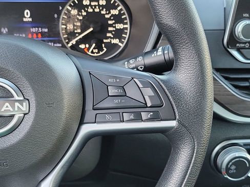 Certified 2024 Nissan Altima 2.5 SV image 6