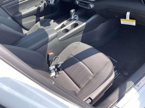 New 2026 Nissan Altima 2.5 SV FWD image 32