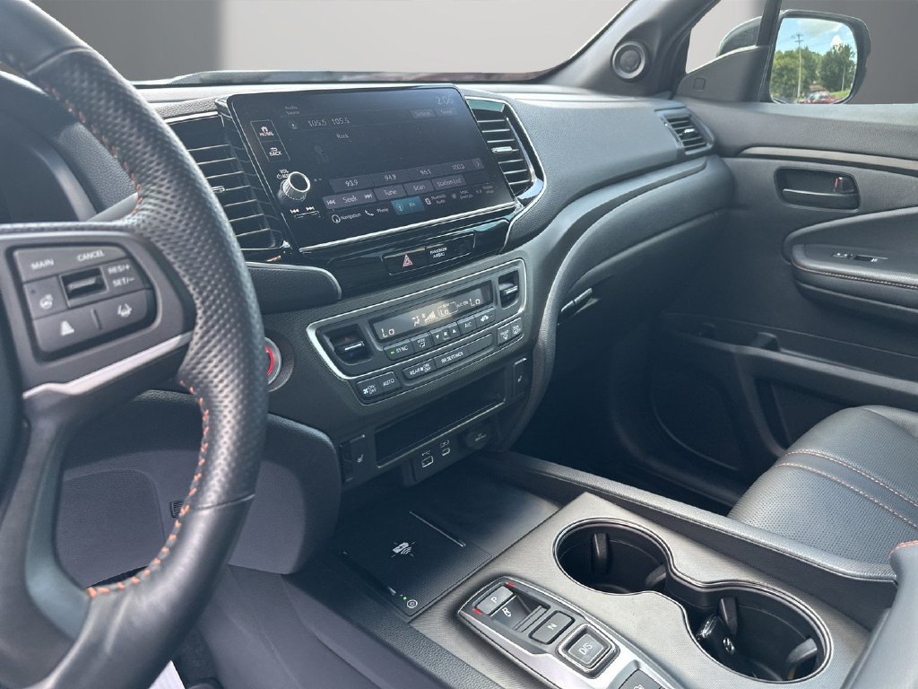 Used 2025 Honda Ridgeline TrailSport image 15