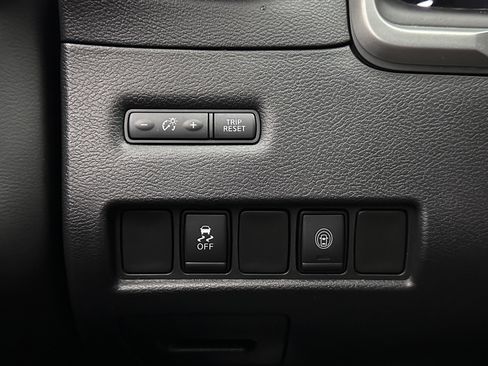 Used 2020 Nissan Murano SV FWD image 23