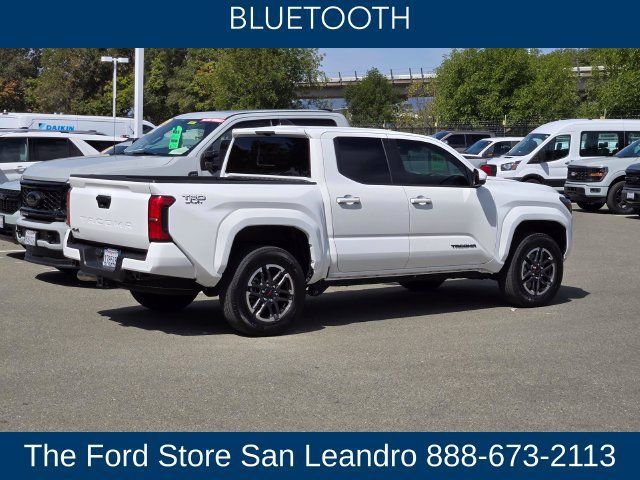 Used 2024 Toyota Tacoma TRD Sport w/ TRD Sport Upgrade Package AWD/4WD image 9