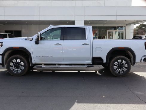 New 2026 GMC Sierra 2500 Denali w/ Denali Reserve Package AWD/4WD image 5