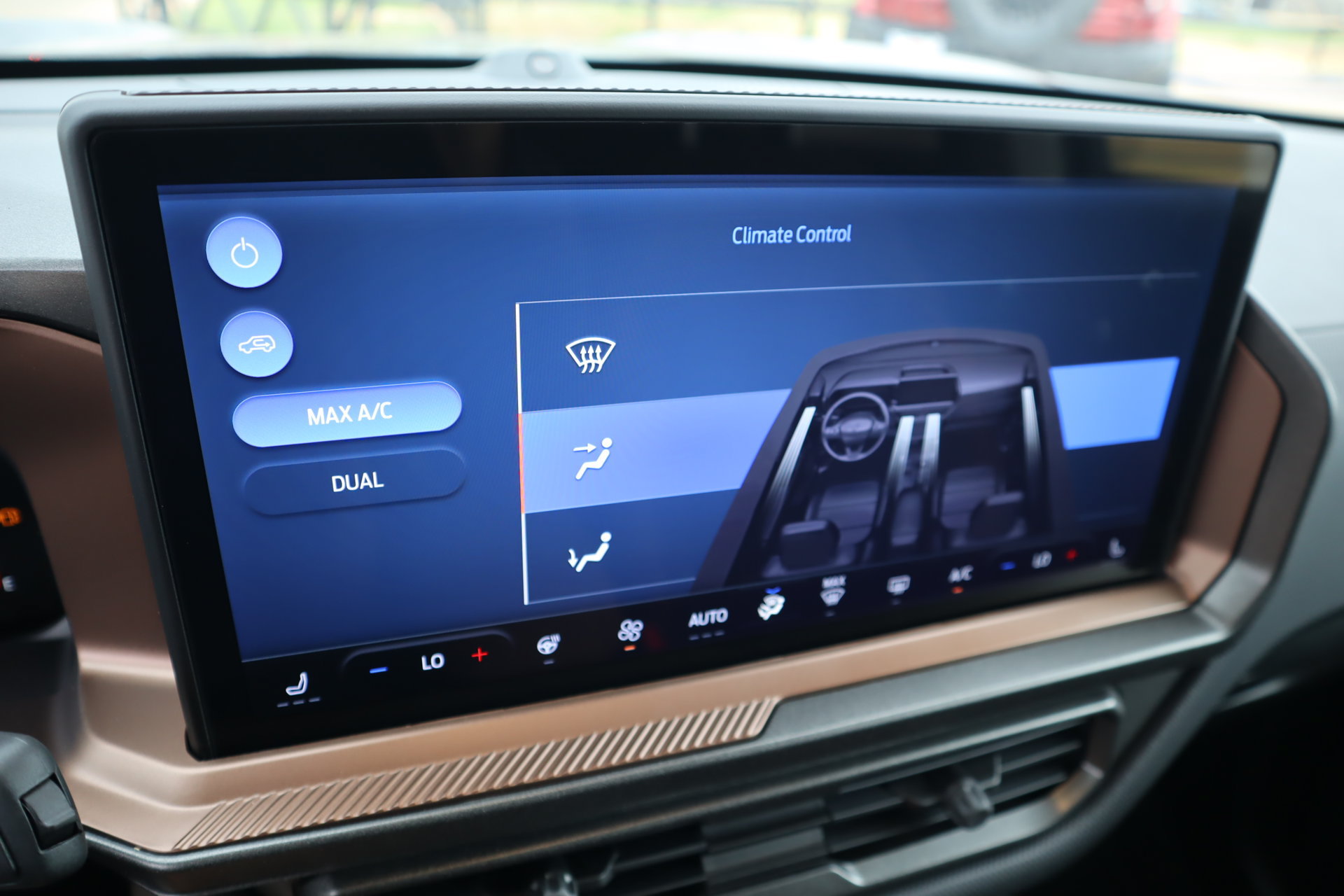 New 2026 Ford Bronco Sport Outer Banks w/ Outer Banks Tech Package+ AWD/4WD image 7