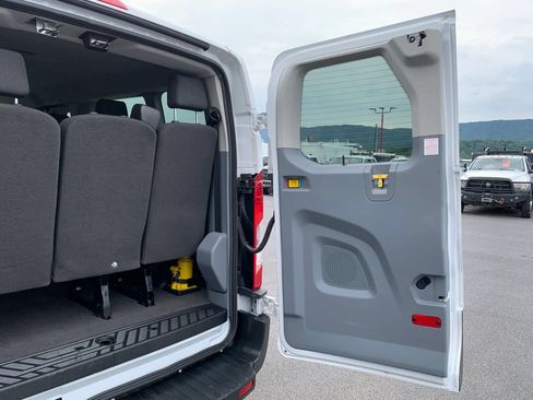 Used 2018 Ford Transit 350 XL RWD image 37