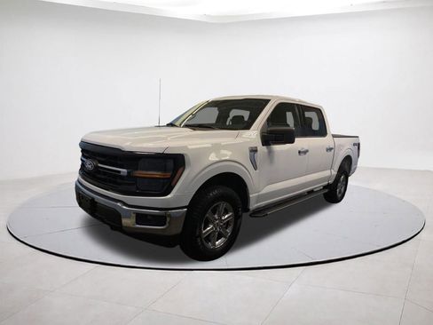 Used 2025 Ford F150 XLT w/ Equipment Group 301A Standard AWD/4WD image 3