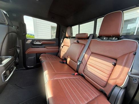 Used 2025 GMC Sierra 1500 Denali Ultimate AWD/4WD image 43