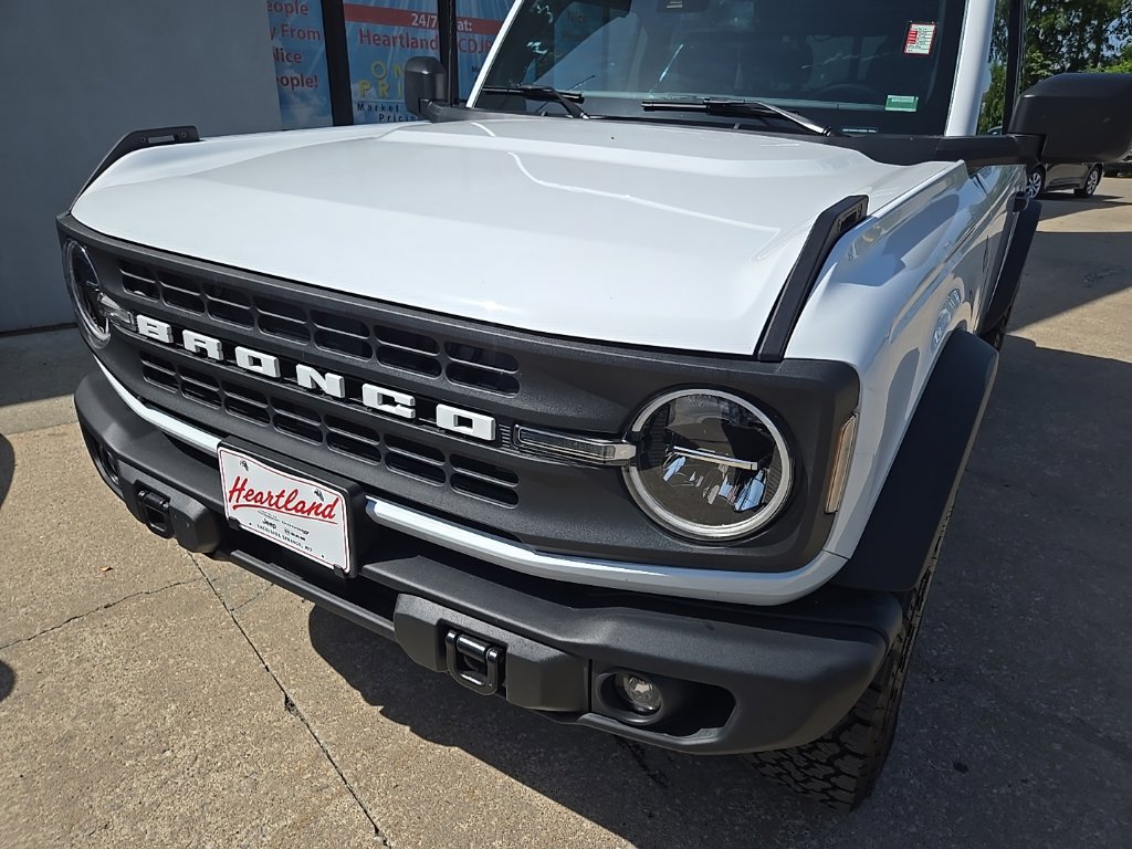 Used 2024 Ford Bronco Black Diamond AWD/4WD image 16
