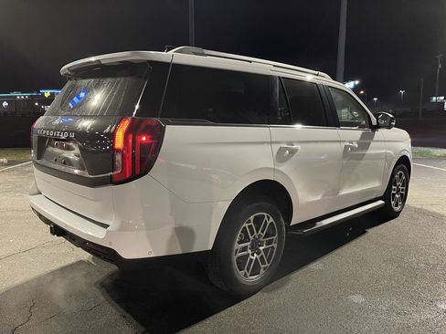 Used 2025 Ford Expedition Active image 5
