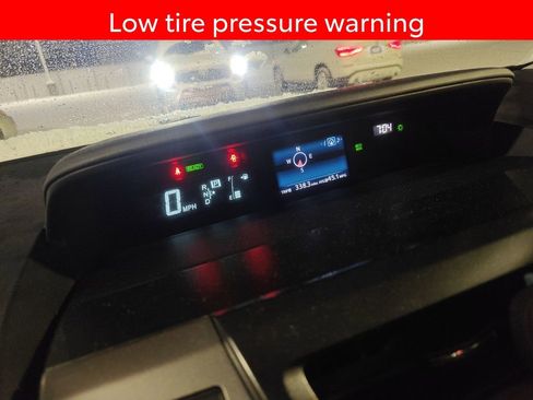 Used 2016 Toyota Prius V Three image 8