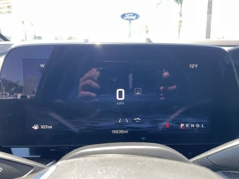 Used 2025 Chevrolet Suburban LS RWD image 11