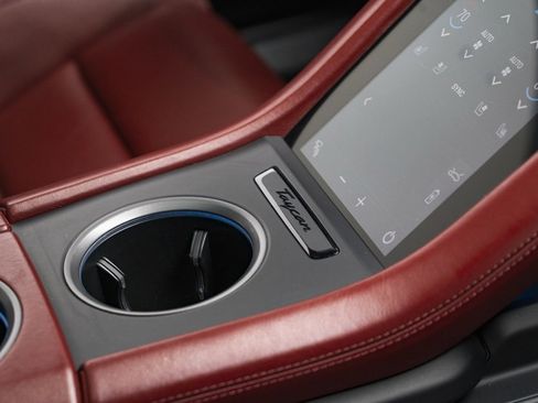 Used 2020 Porsche Taycan Turbo w/ Performance Package image 32