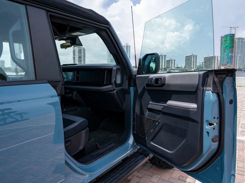 Used 2023 Ford Bronco 4-Door AWD/4WD image 25