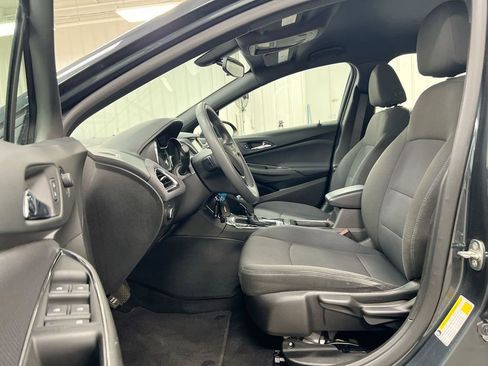 Used 2018 Chevrolet Cruze LT w/ RS Package FWD image 19