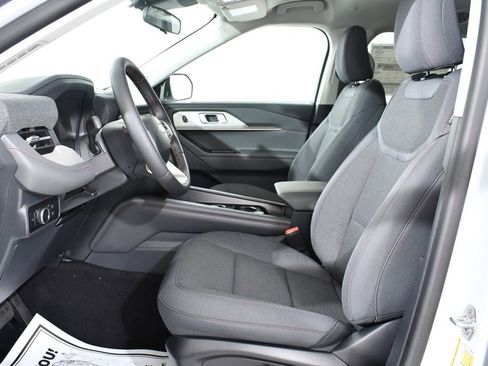 New 2026 Ford Explorer Active AWD/4WD image 6