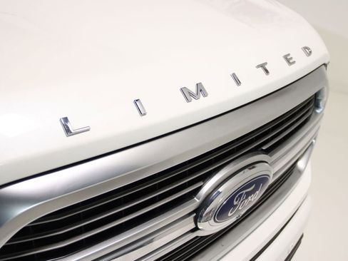 Used 2023 Ford F150 Limited image 33