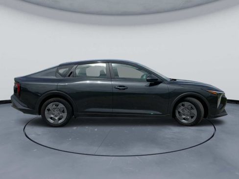 Used 2025 Kia K4 EX FWD image 5