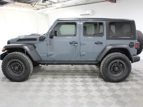 Used 2025 Jeep Wrangler Unlimited Sport S 4xe AWD/4WD image 31