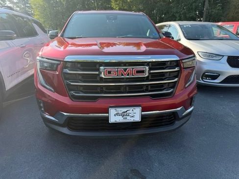 Certified 2026 GMC Acadia Elevation w/ Elevation Premium Package FWD image 2