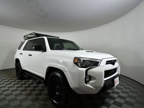 Used 2021 Toyota 4Runner Venture w/ Moonroof Package image 8
