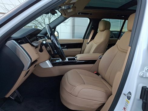 New 2025 Land Rover Range Rover SE image 11