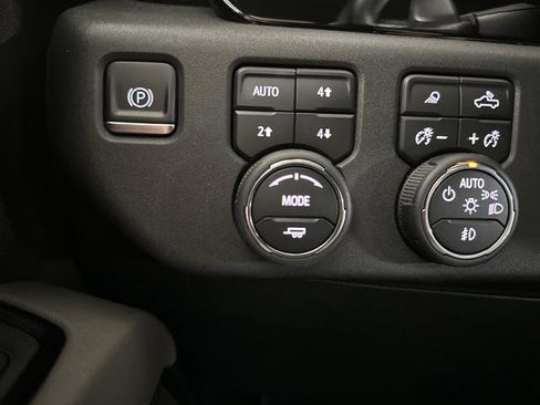 Used 2023 Chevrolet Silverado 1500 ZR2 image 22