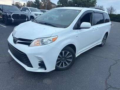 Used 2020 Toyota Sienna LE