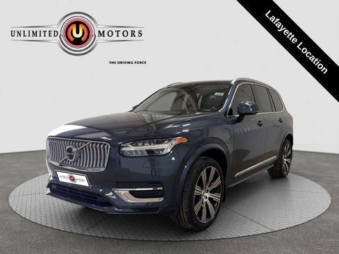 Used 2024 Volvo XC90 T8 Ultimate w/ Protection Package Premier AWD/4WD image 2