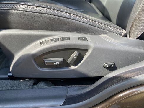 Used 2016 Volvo XC70 T5 Premier w/ Proximity Package image 31