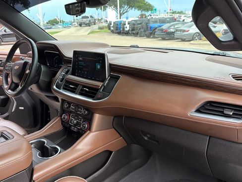 Used 2023 Chevrolet Tahoe High Country AWD/4WD image 19