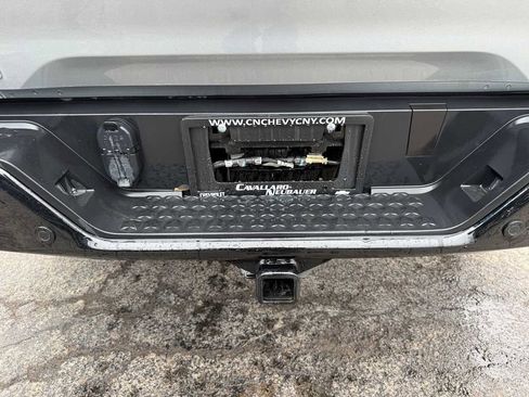 Used 2025 Chevrolet Colorado Trail Boss AWD/4WD image 28