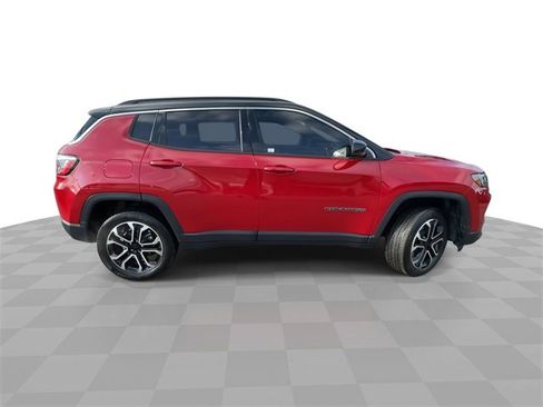 Used 2023 Jeep Compass Limited w/ Sun and Sound Group image 9