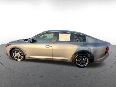 Used 2025 Kia K4 FWD image 9
